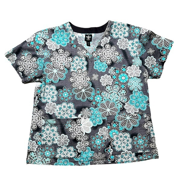 Med Couture Tops - MedCouture Scrub top in black w/ patchwork flowers and front pockets‎ sz Medium